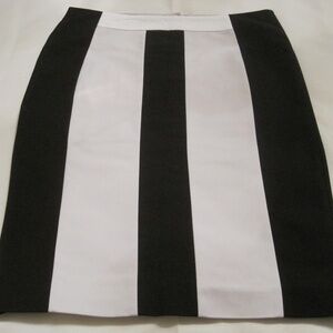 RW & CO Black & Cream Colour Pencil Skirt. Size 10